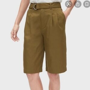 GAP High Rise Bermuda Shorts Belted 90s Style Pleated Knee Length Olive Green